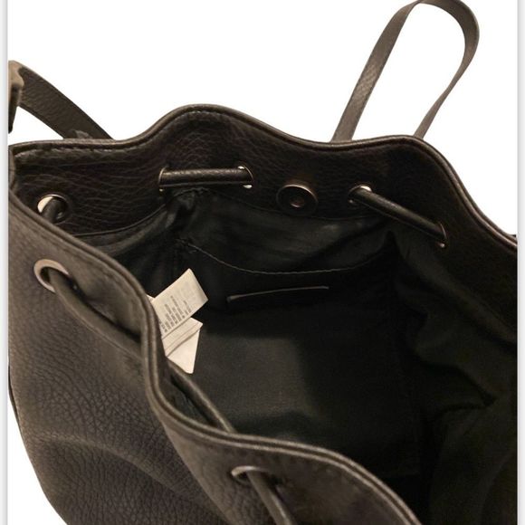 American eagle leather crossbody with velour tassels - Picture 2 of 2